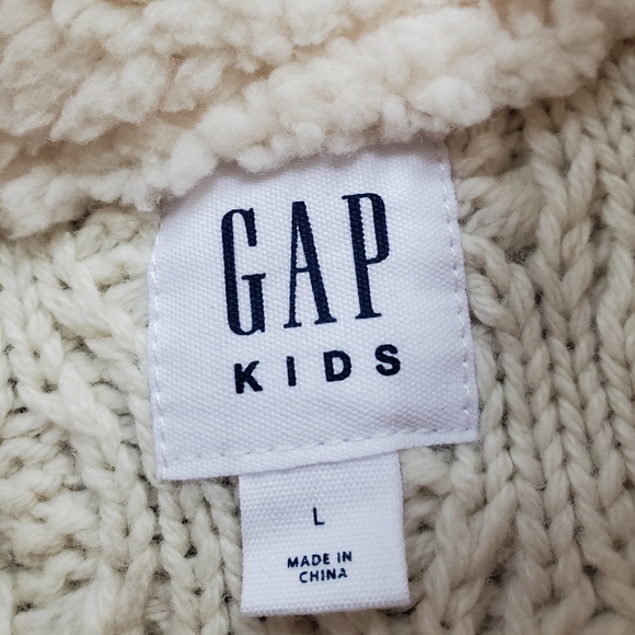 💥Sale💥GapKids sweater - Picture 2 of 4
